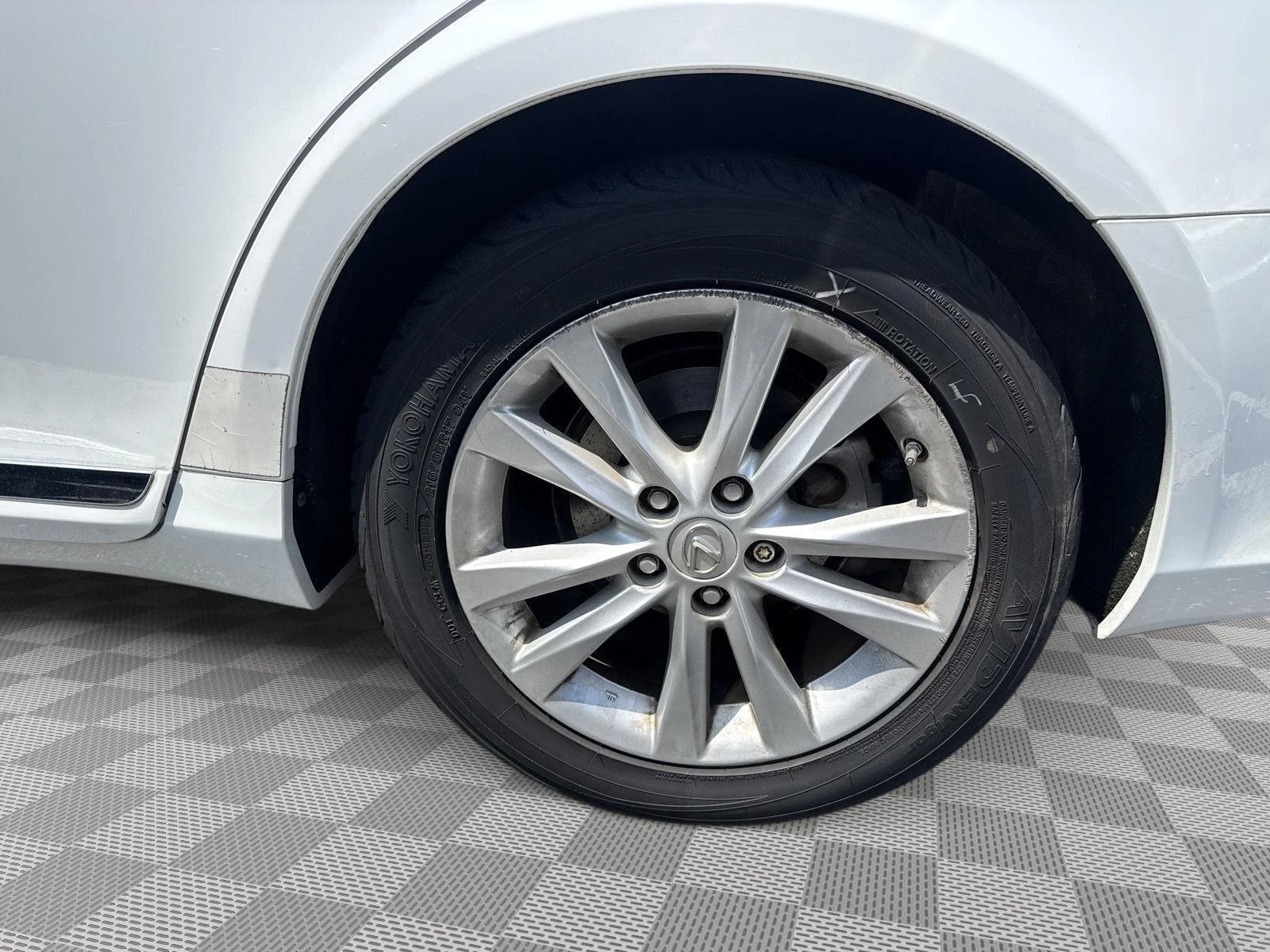 Used 2012 Starfire Pearl Lexus Base image 24