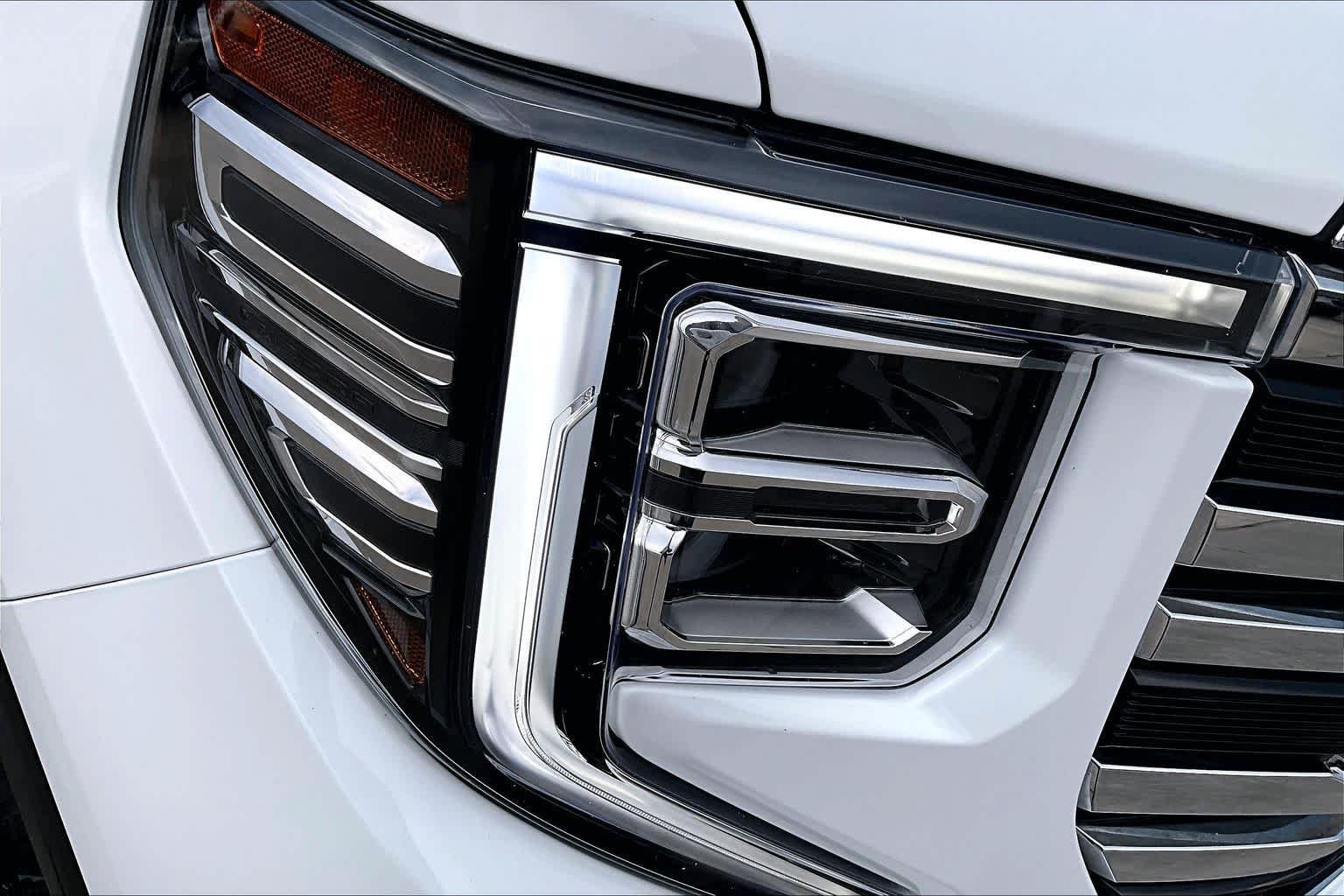 Used 2026 Summit White GMC SLT image 28