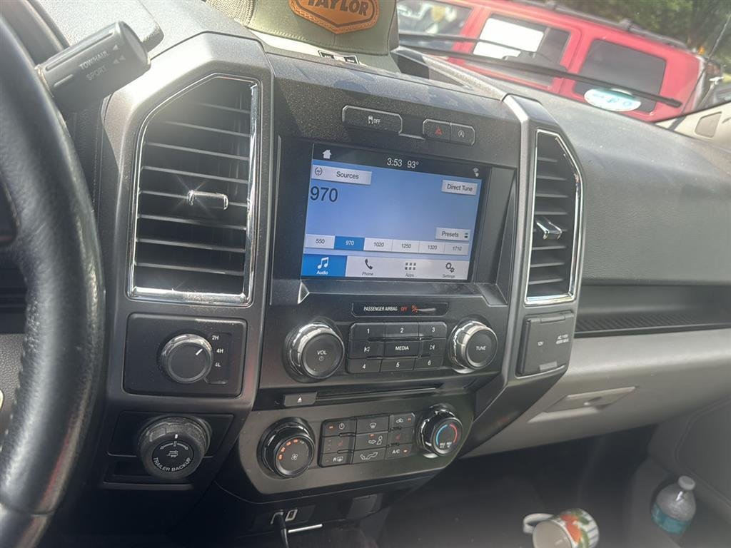 Used 2016 Ingot Silver Metallic/Magnetic Metallic FORD XLT image 8
