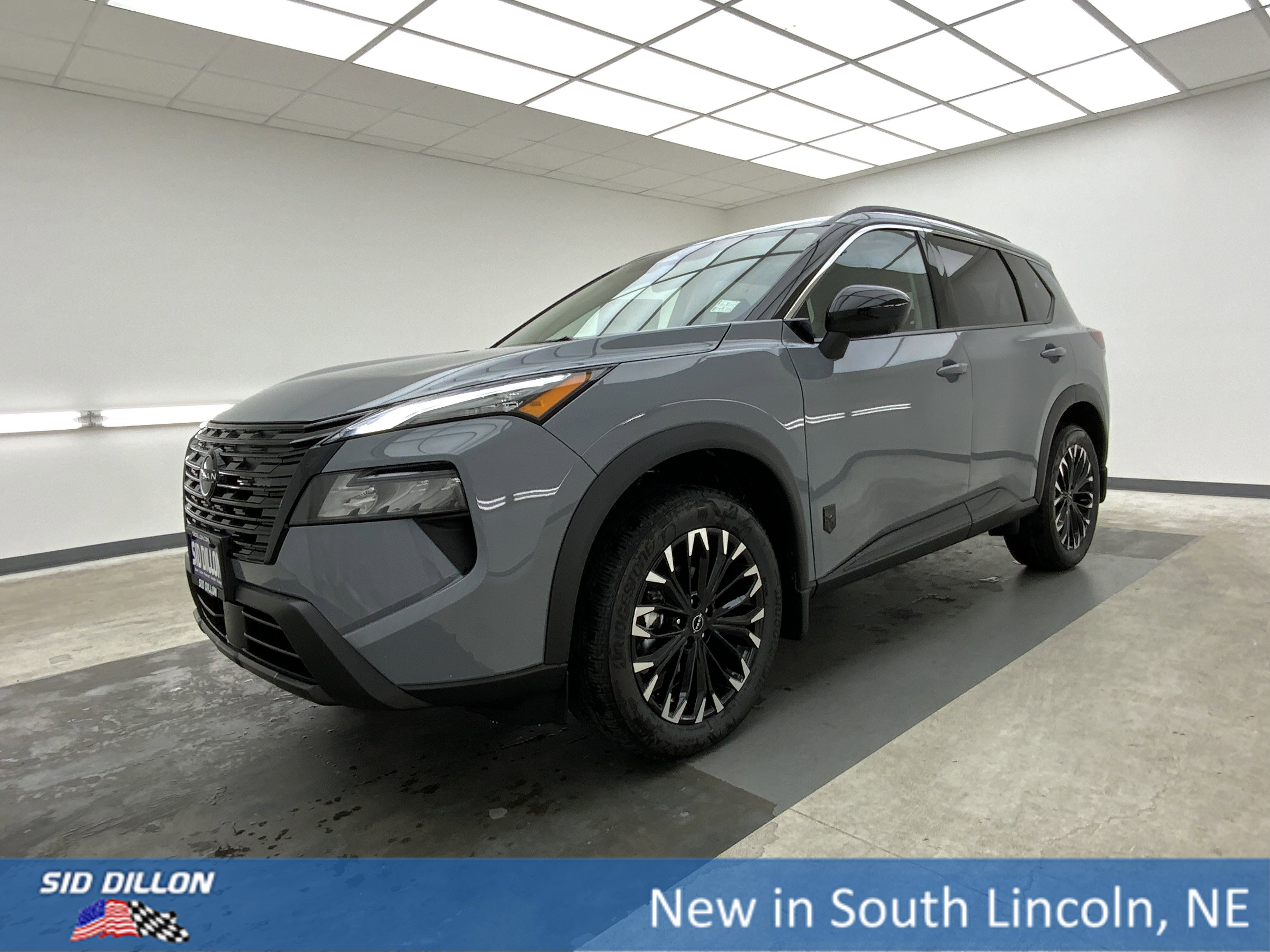 2026 Nissan Rogue Dark Armor AWD's photo