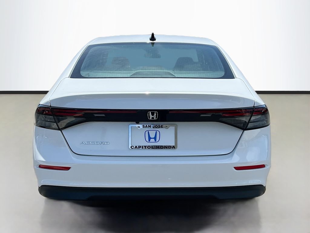 New 2026 Platinum White Pearl Honda SE image 5