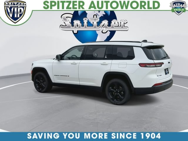 Used 2021  Jeep Altitude image 7
