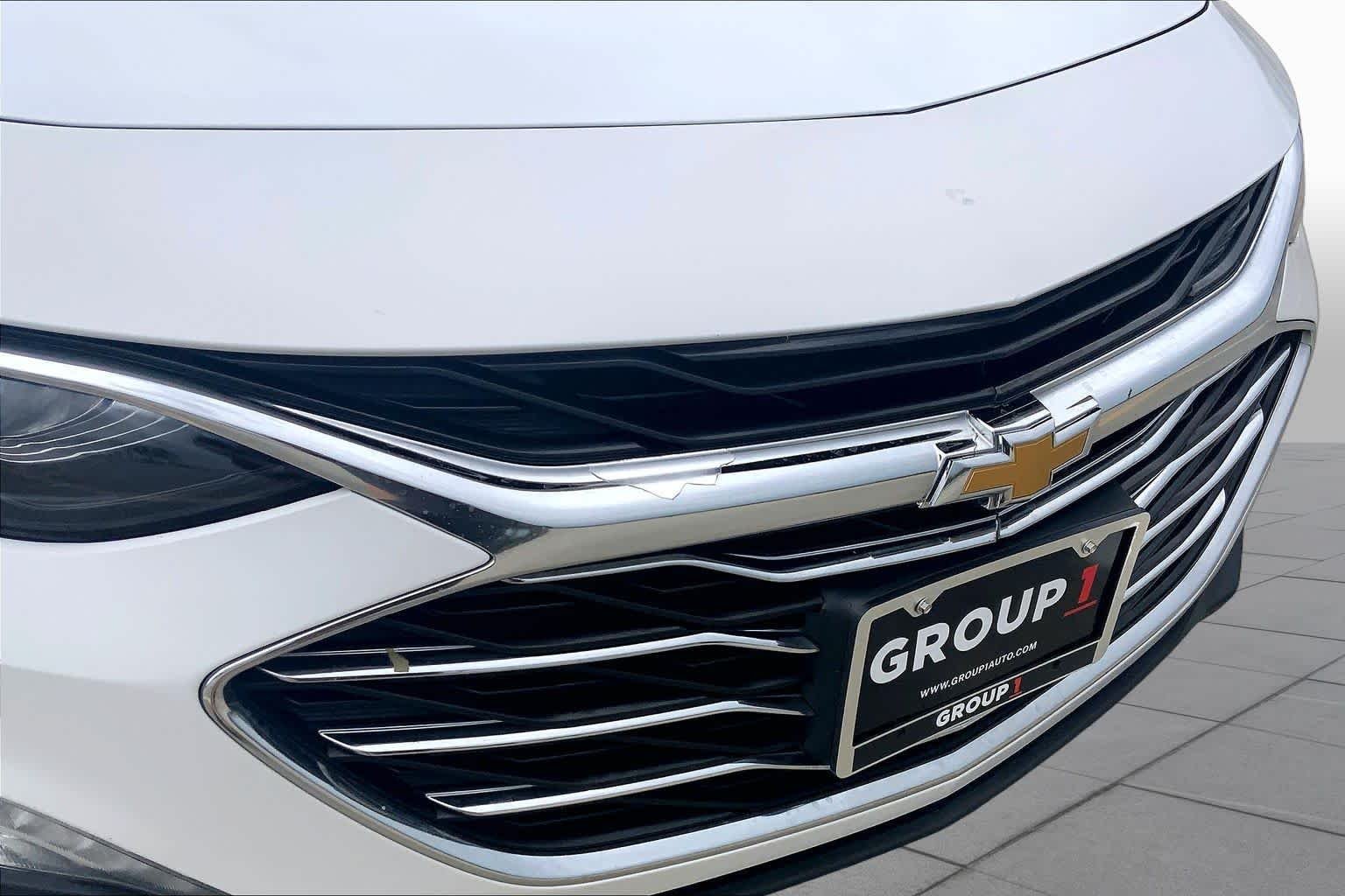 Used 2020 Summit White Chevrolet LT image 29