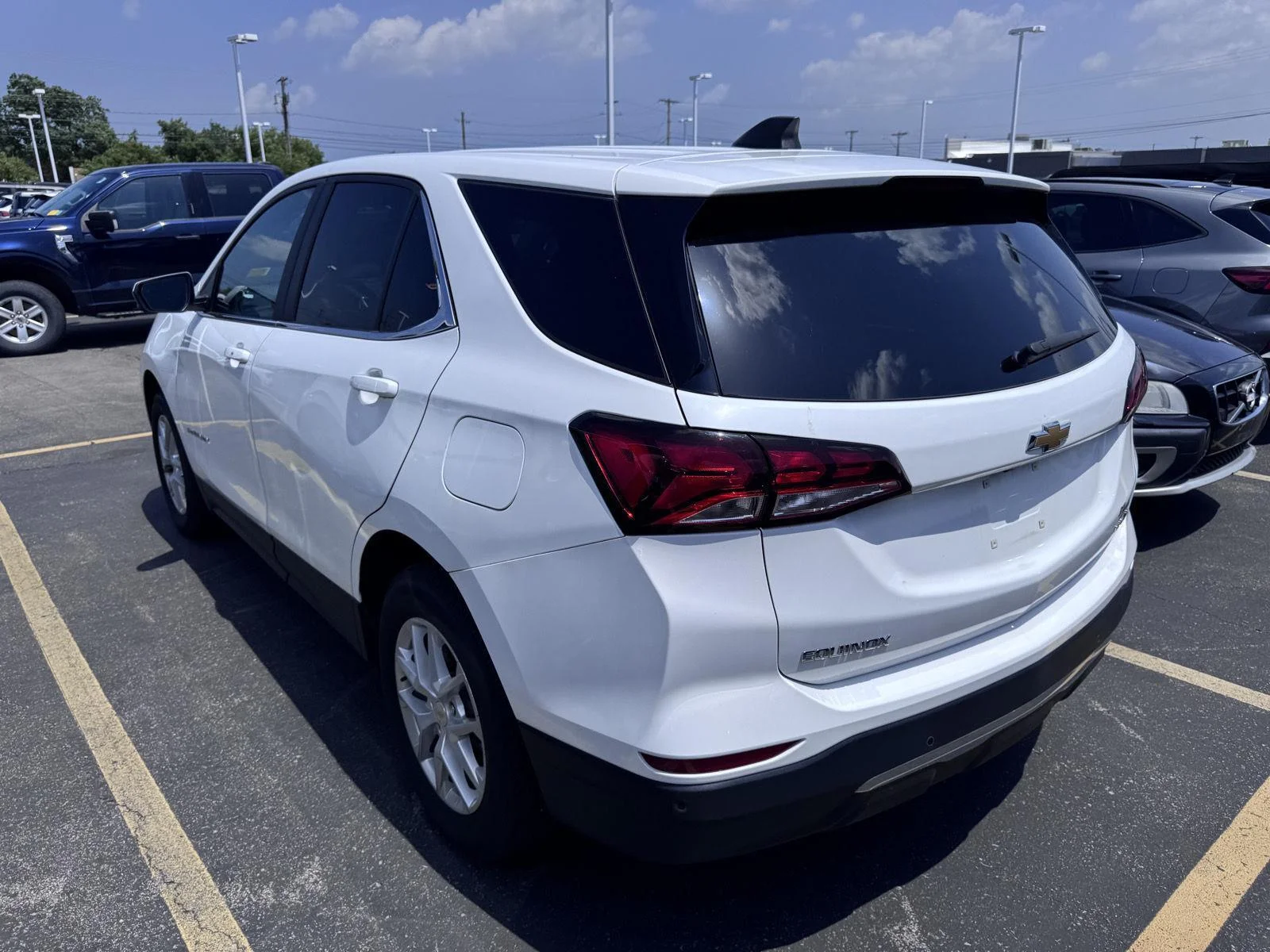 Used 2023 Summit White Chevrolet LT image 6