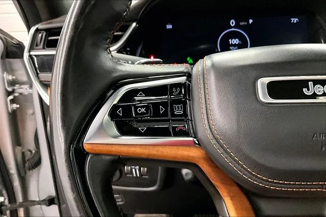 Used 2022 Silver Zynith Jeep Summit Reserve image 27