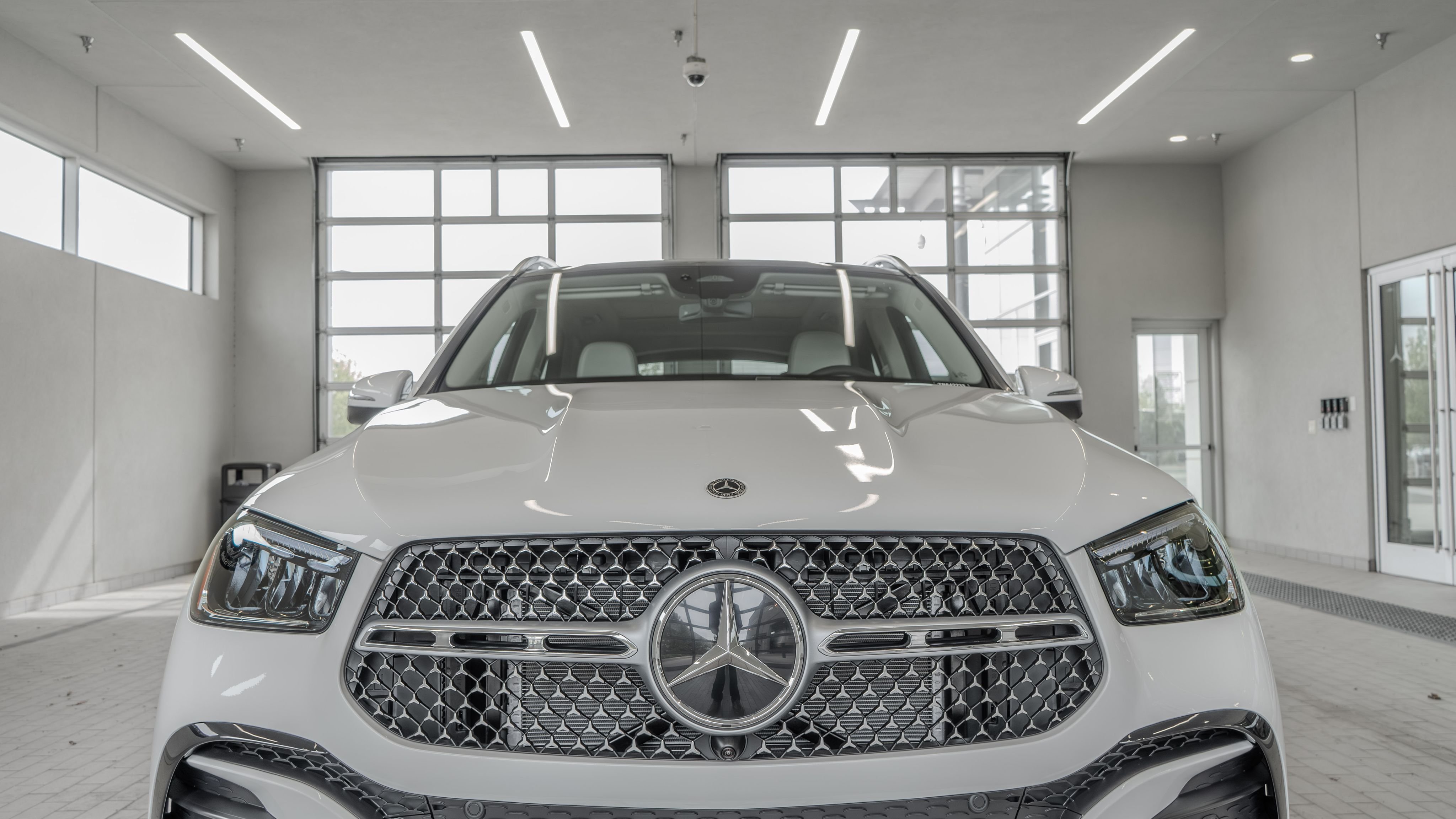New 2026 Polar White Mercedes-Benz GLE 450 image 23