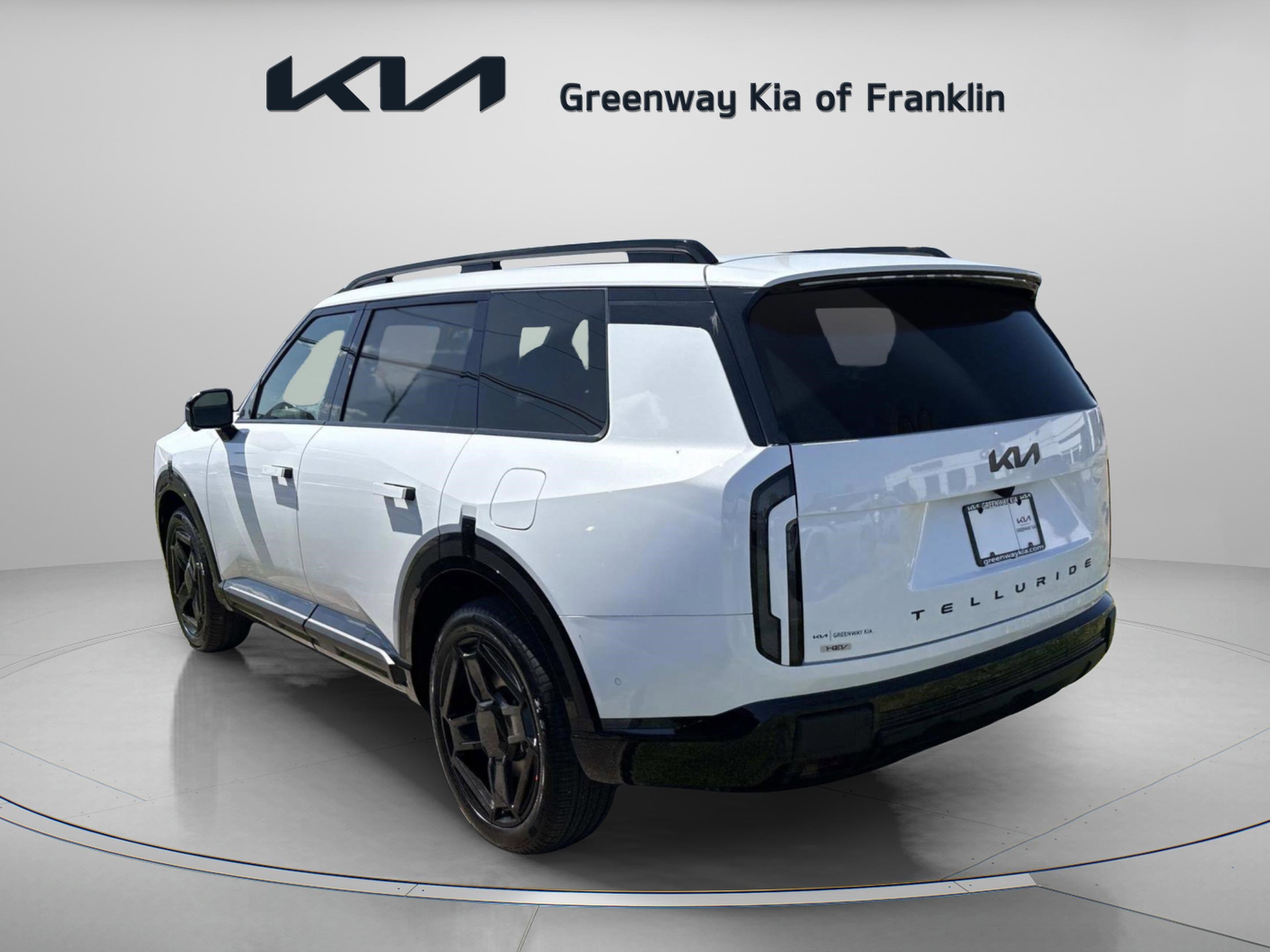 New 2027 Glacial White Pearl Kia X-Line SX image 4