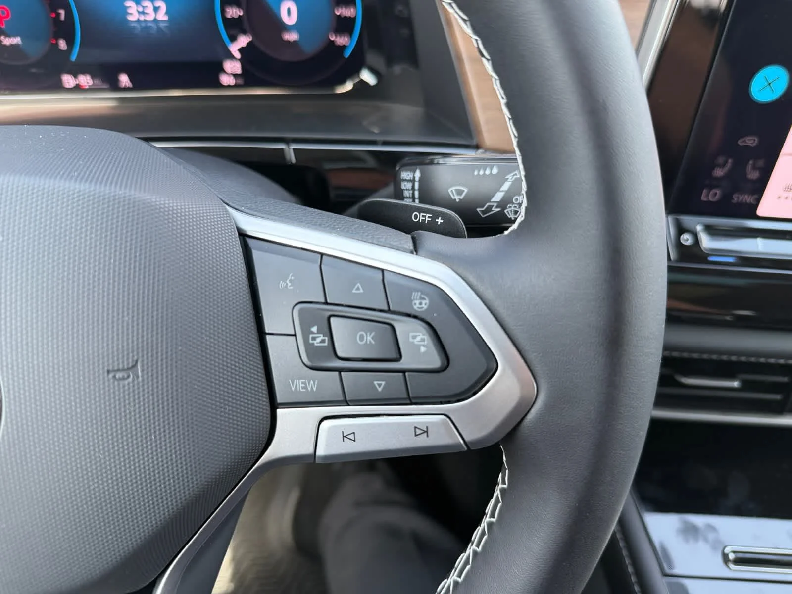 2026 Volkswagen Atlas SE w/Tech - Photo 20