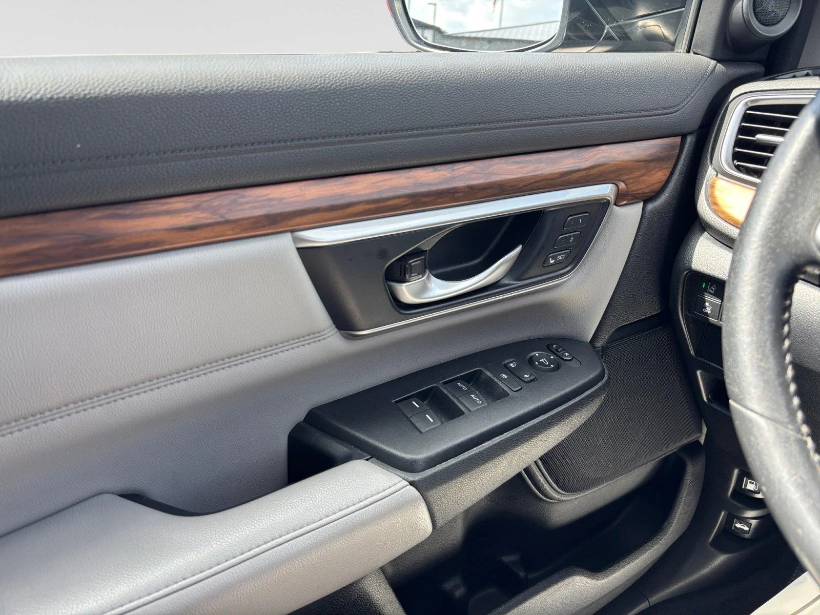 2022 Honda CR-V EX-L - Photo 17
