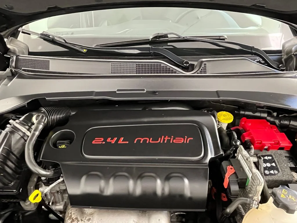 Used 2019 Black Jeep Latitude image 15