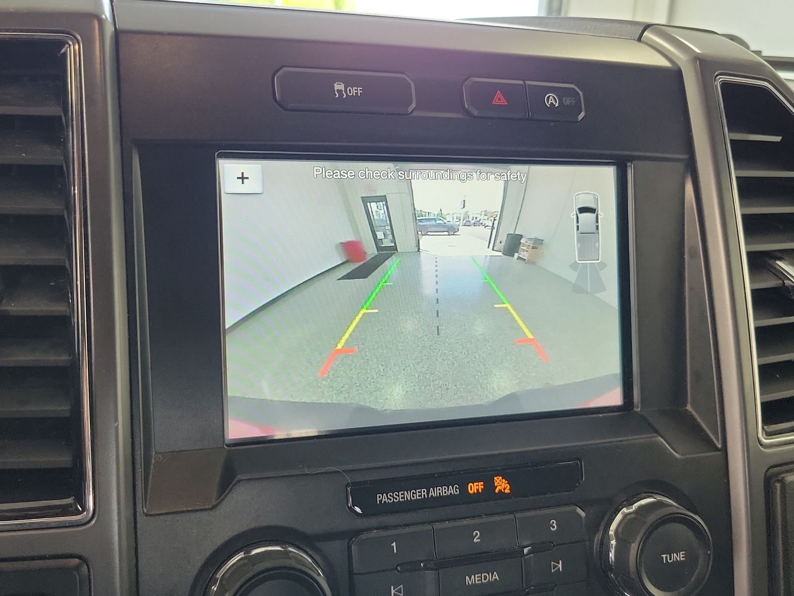 Used 2018 Black Ford XLT image 22