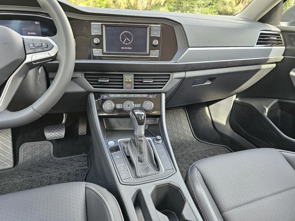 Used 2022 Gray Volkswagen 1.5T SE image 13