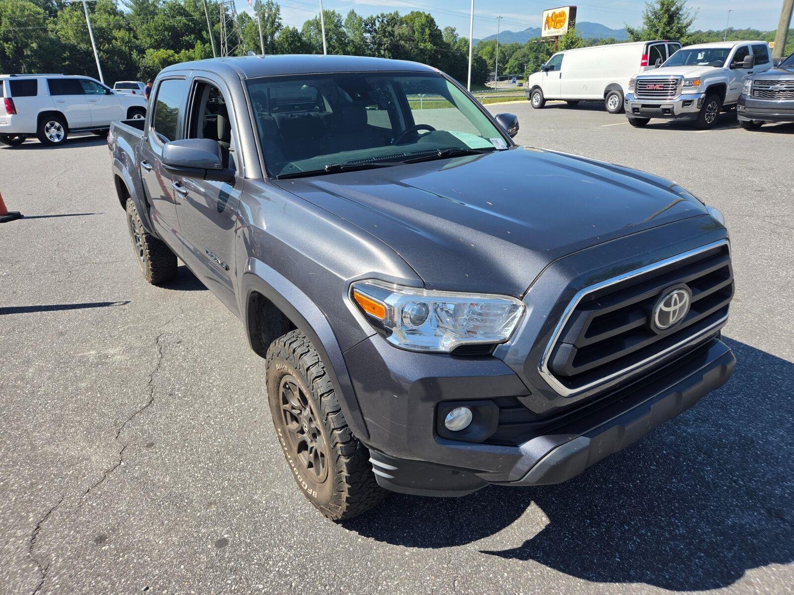 Used 2020 Grey Toyota SR5 image 3