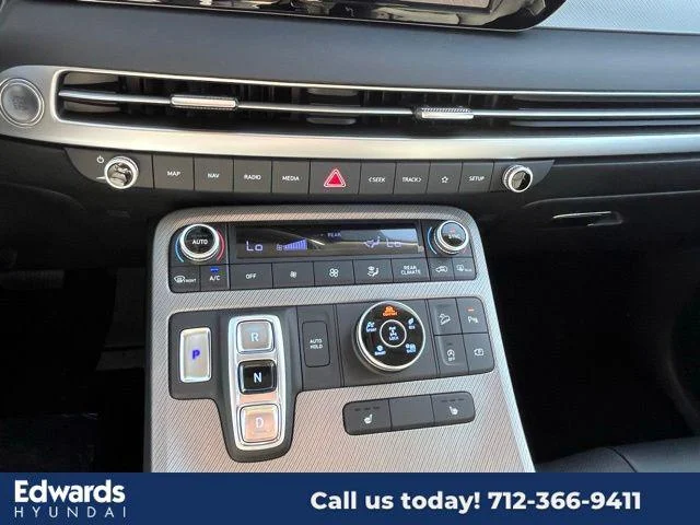 New 2025 Gray Hyundai SEL image 23