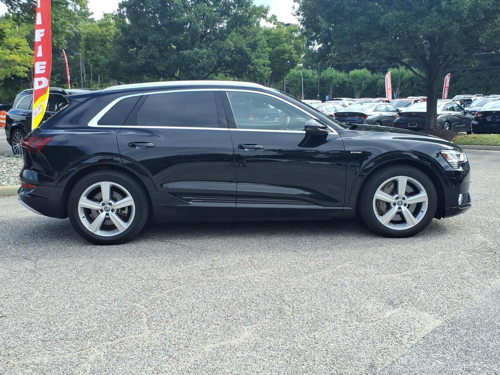 Used 2019 Mythos Black Metallic Audi Premium Plus image 7