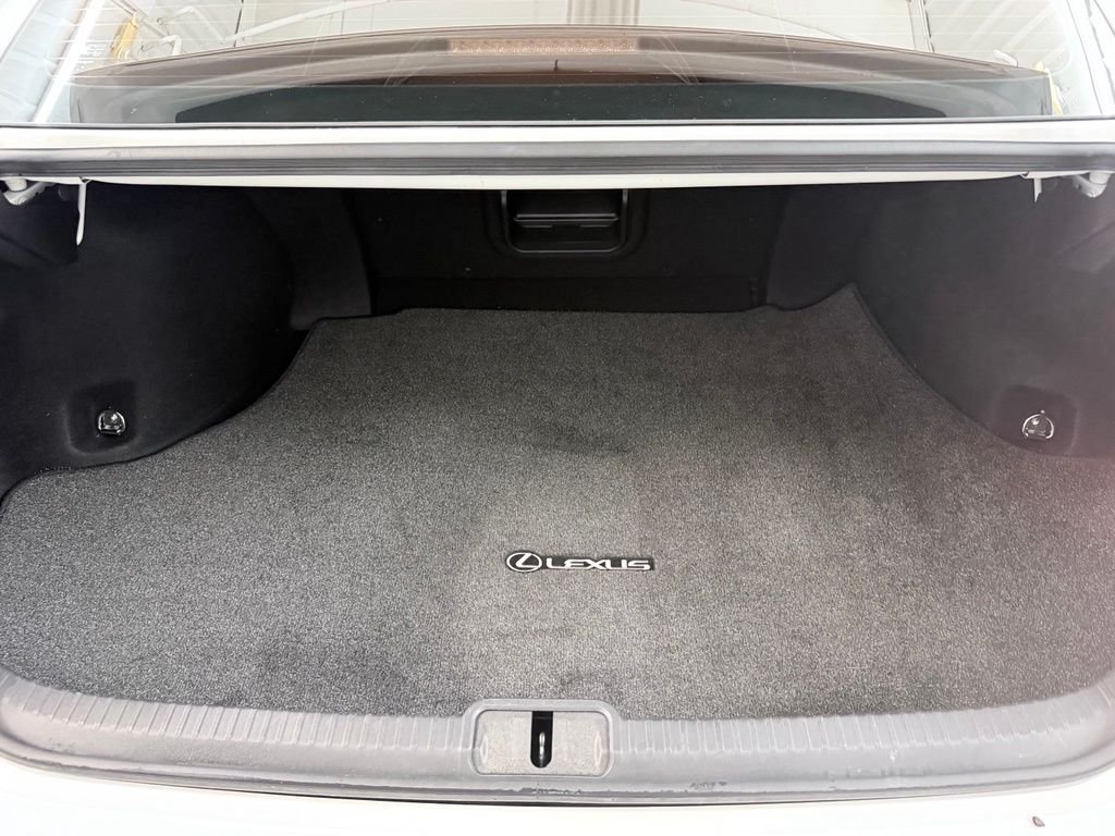 Used 2021 White Lexus 350 image 35