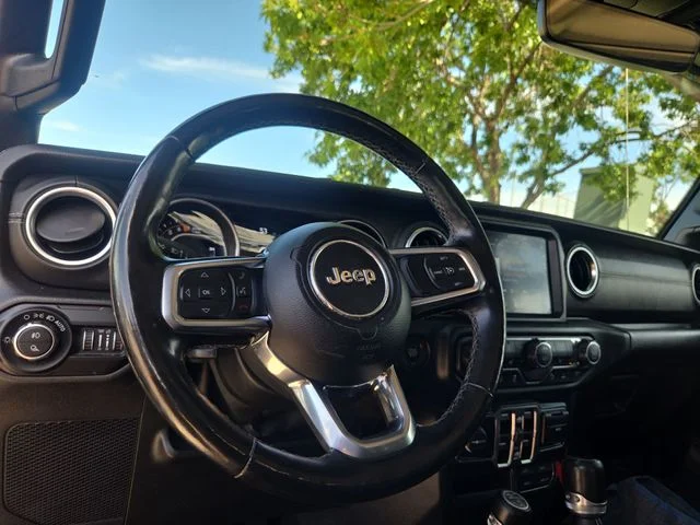 Used 2020 Black Jeep Overland image 9