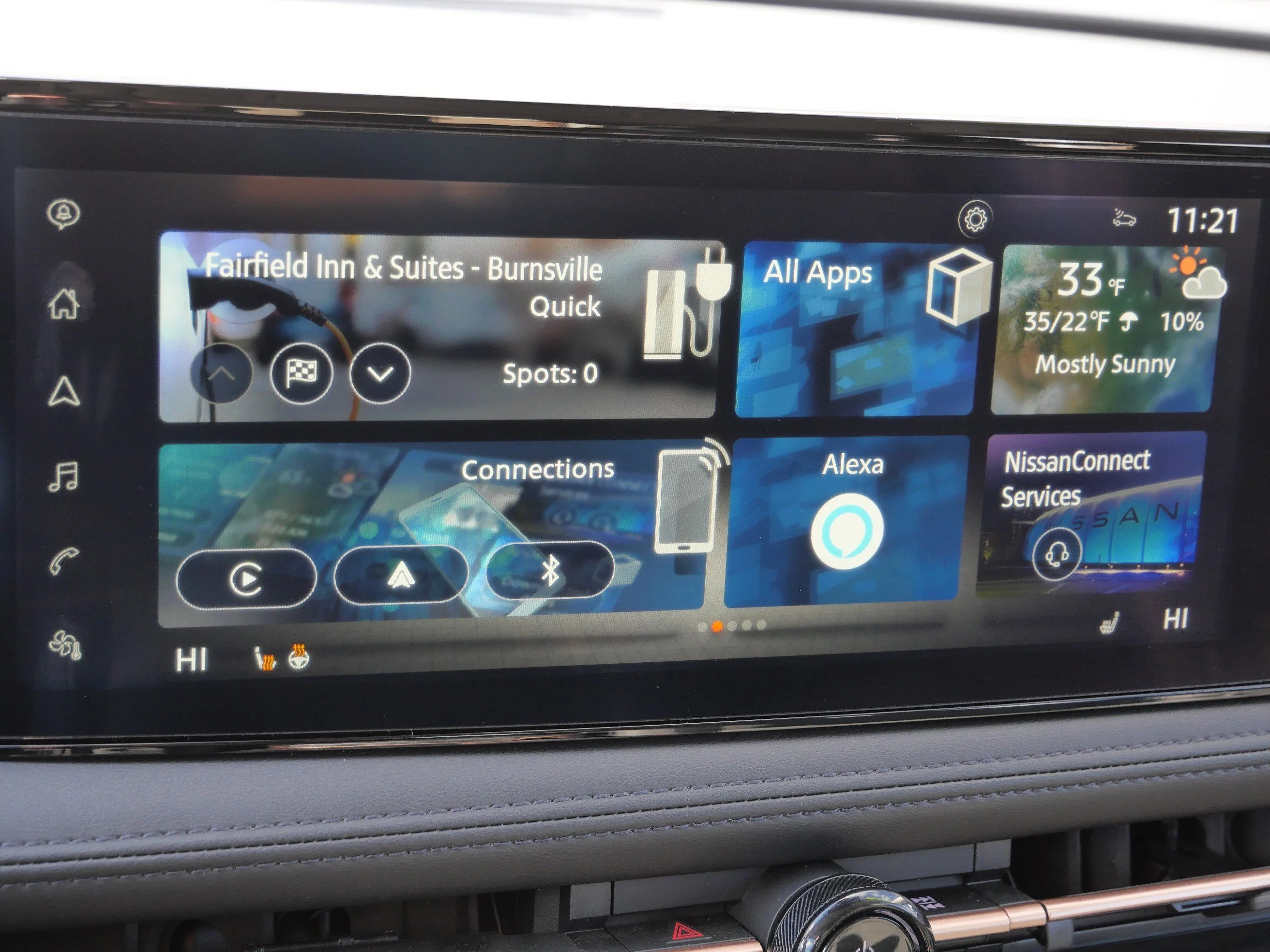 Used 2023 Gun Metallic Nissan ENGAGE image 31