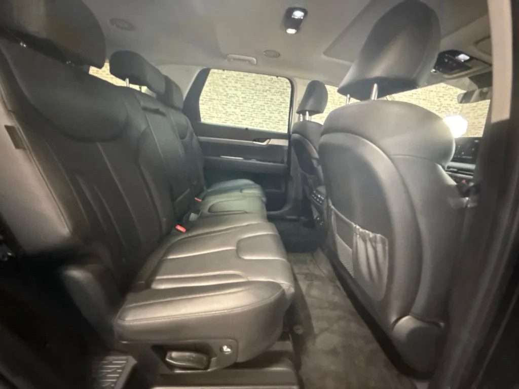 Used 2025 Abyss Black Pearl Hyundai SEL Premium image 13
