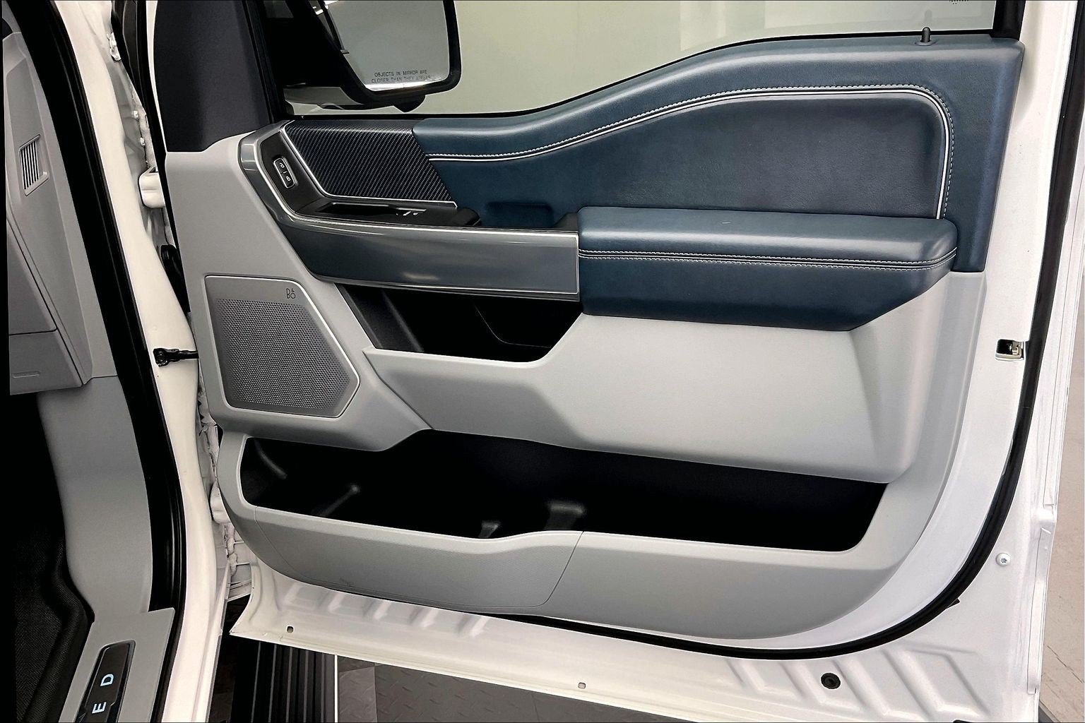 Used 2021 White Ford Limited image 26
