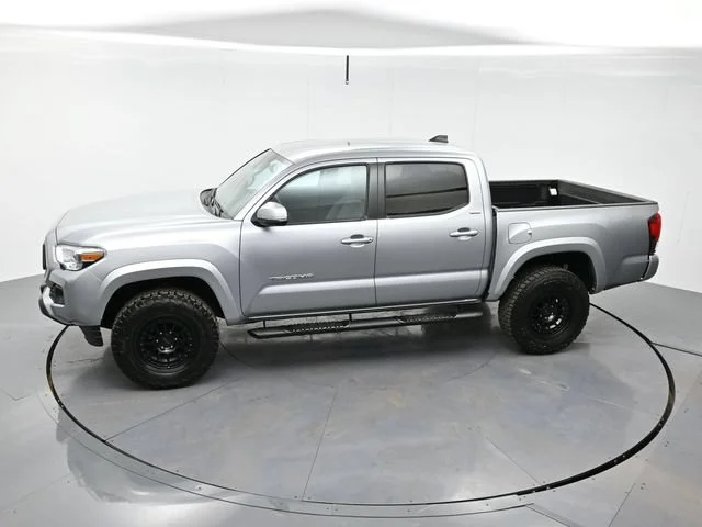 Used 2022 Celestial Silver Metallic Toyota SR5 image 31