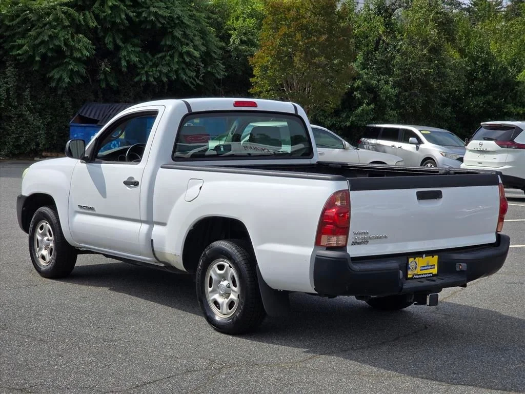 Used 2007 White Toyota  image 24