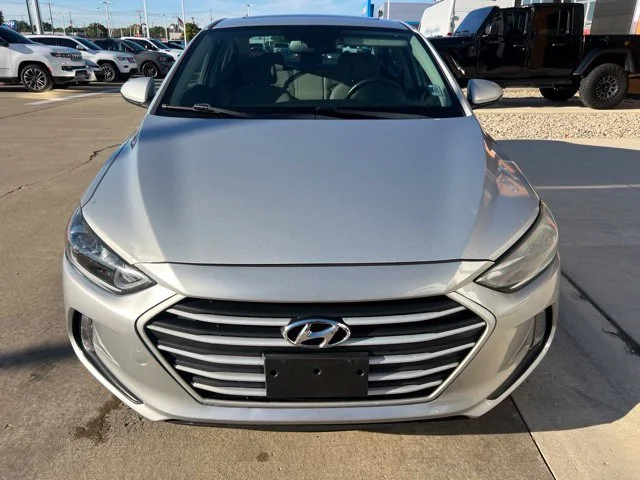 Used 2018 Silver Hyundai Value Edition image 8