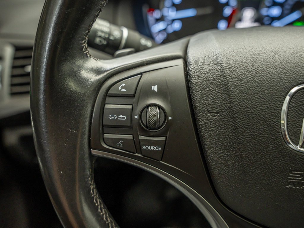 Used 2020 Platinum White Pearl Acura SH-AWD with Technology Package image 28