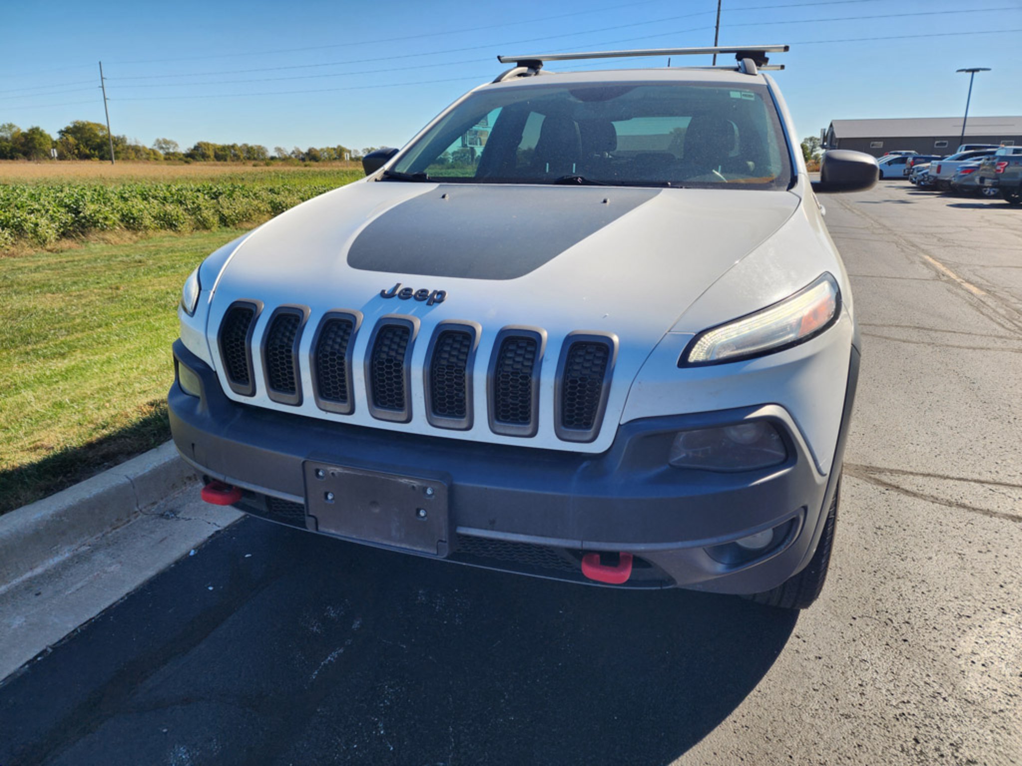 Used 2016 Bright White Jeep Trailhawk image 2