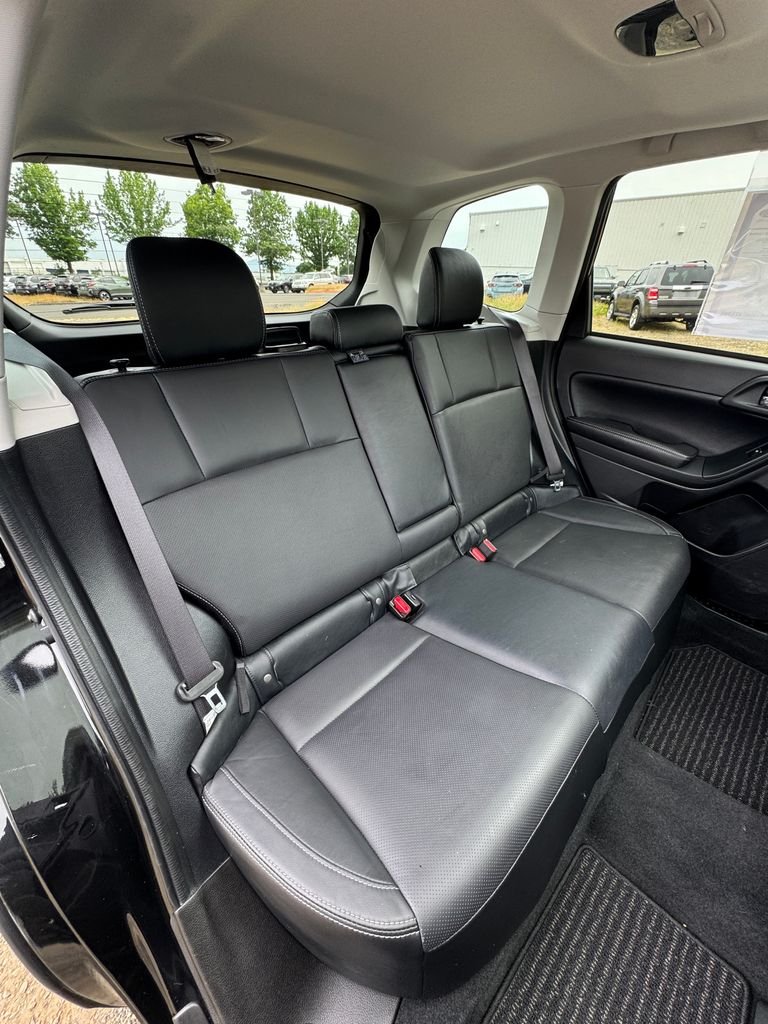 Used 2018 Crystal Black Silica Subaru 2.5i Limited image 22