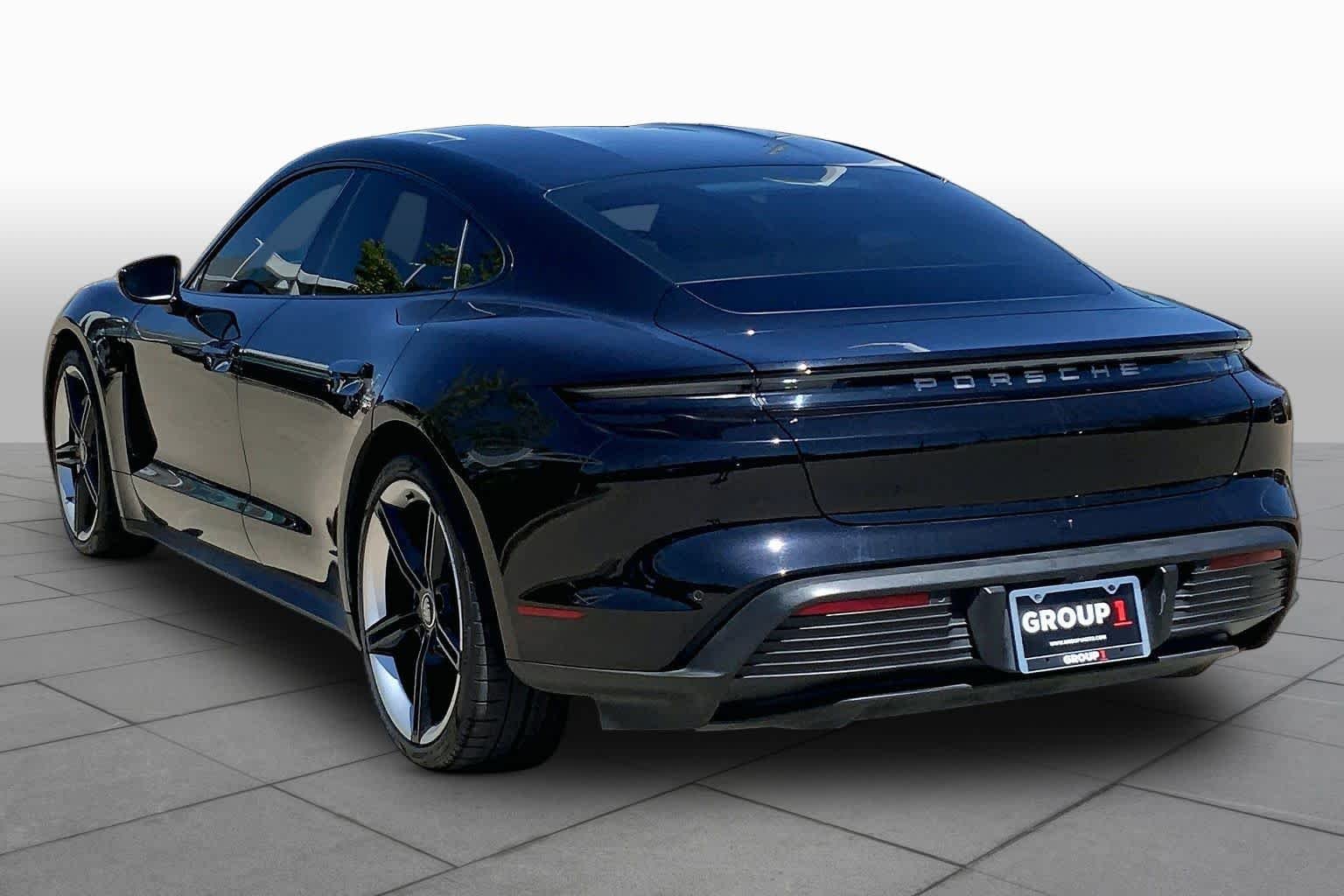 Used 2022 Black Porsche  image 10