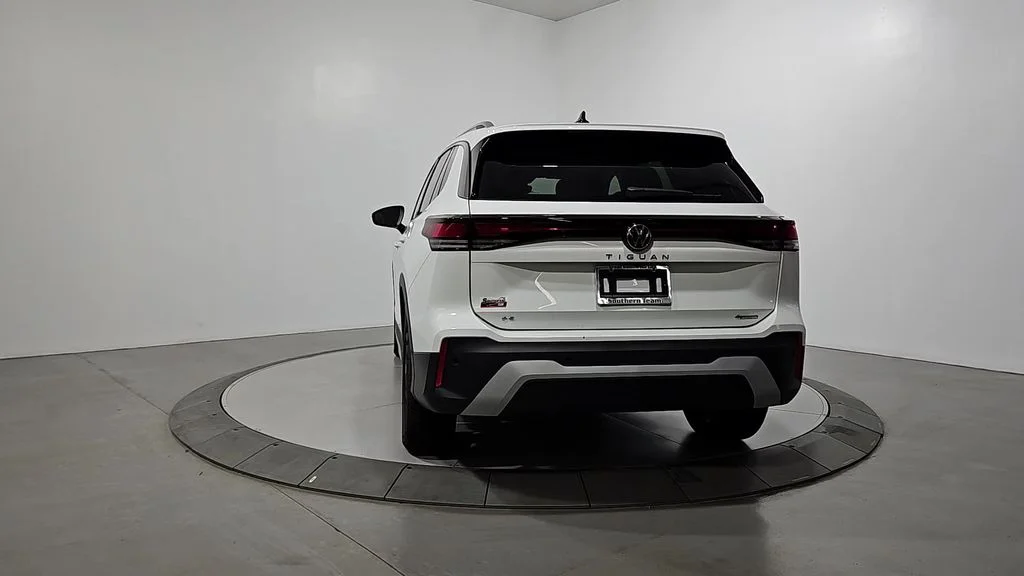 New 2026 White Volkswagen 2.0T SE image 4