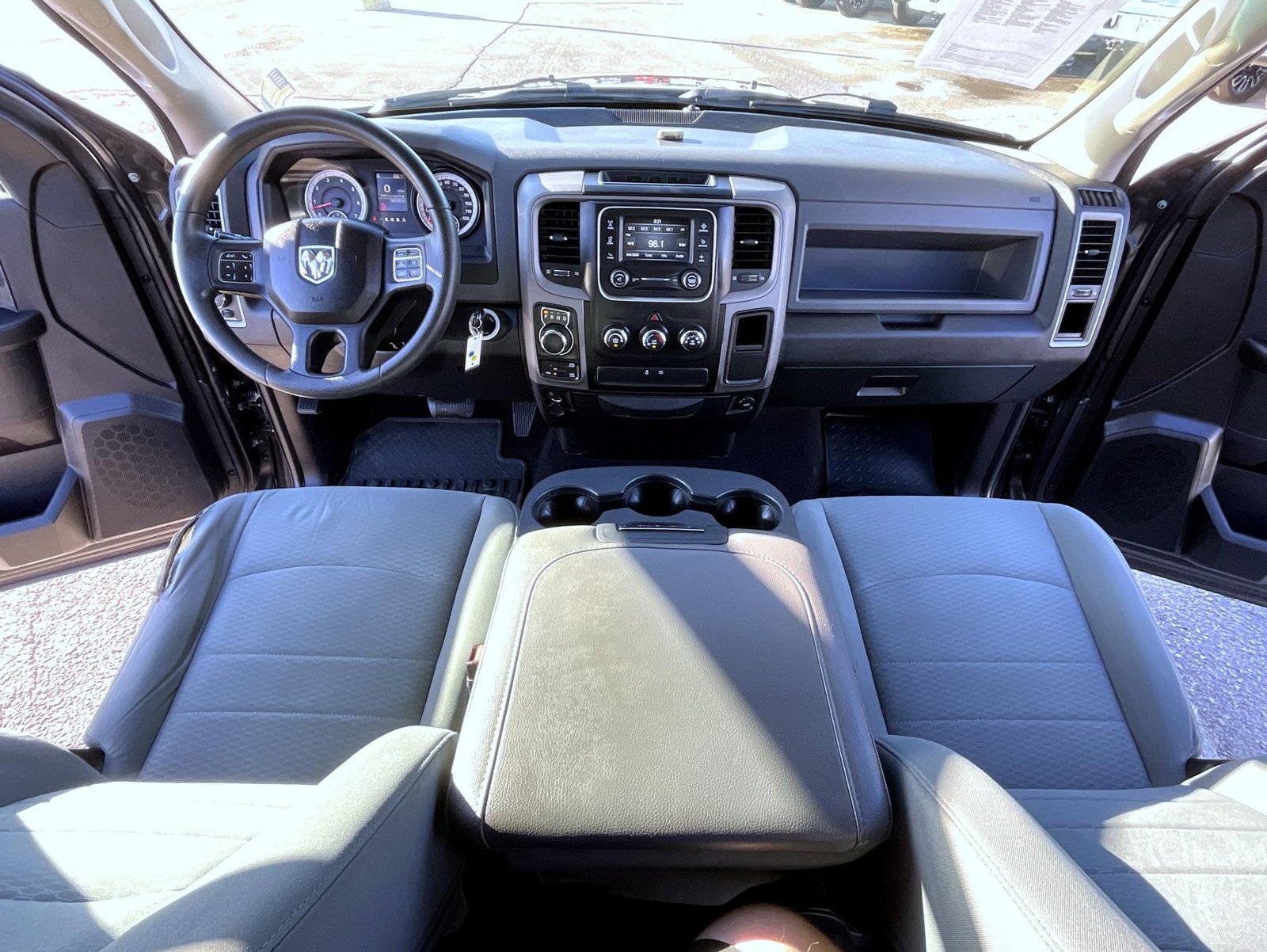 Used 2015 Gray Ram Express image 13