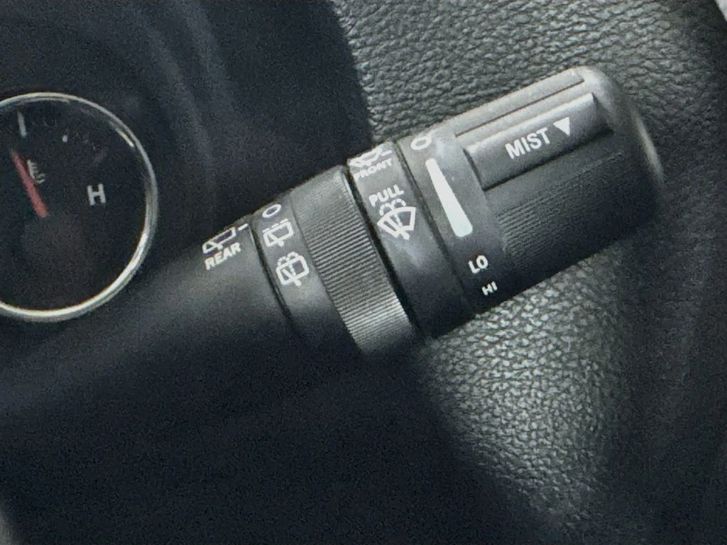 Used 2012 White Jeep Rubicon image 14