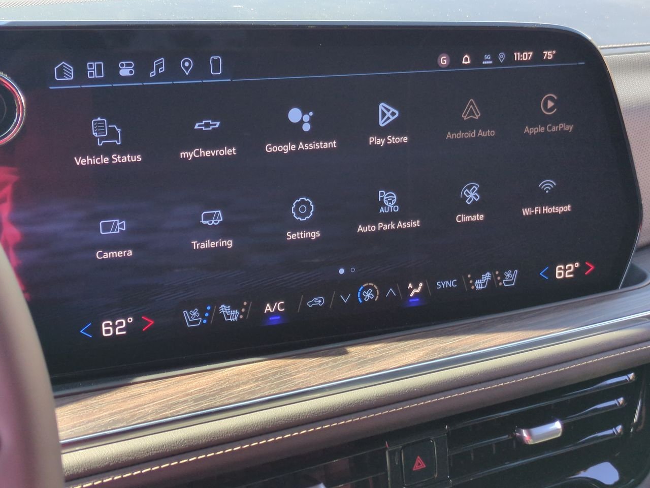 2026 Chevrolet Suburban Premier - Photo 6