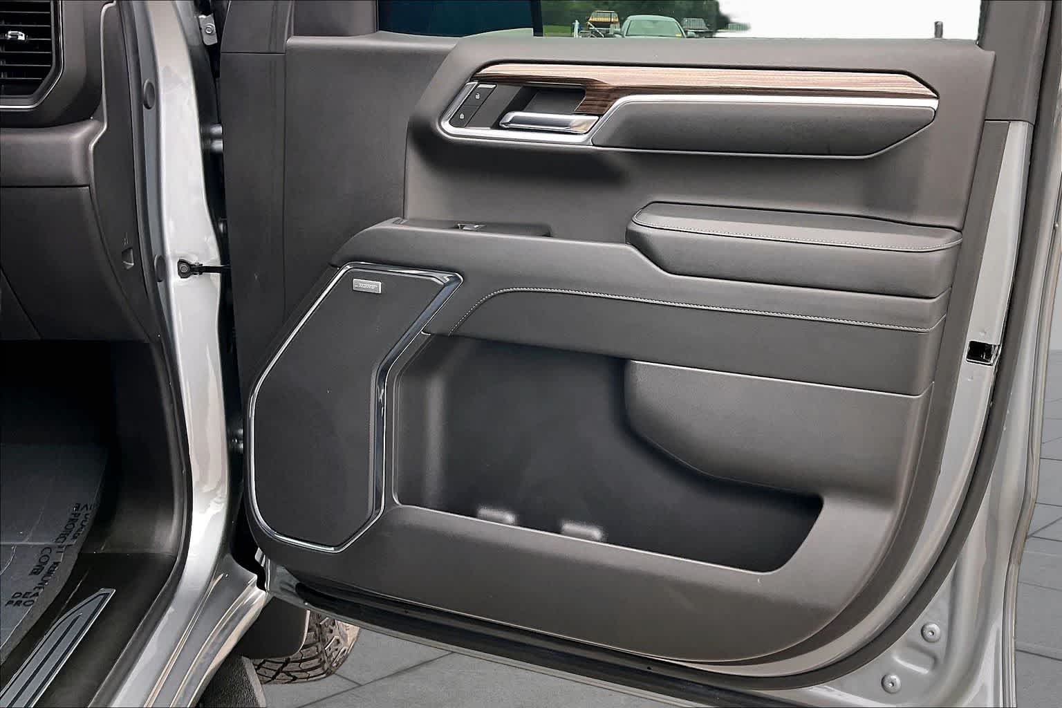 Used 2024 Sterling Gray Metallic Chevrolet LT Trail Boss image 22