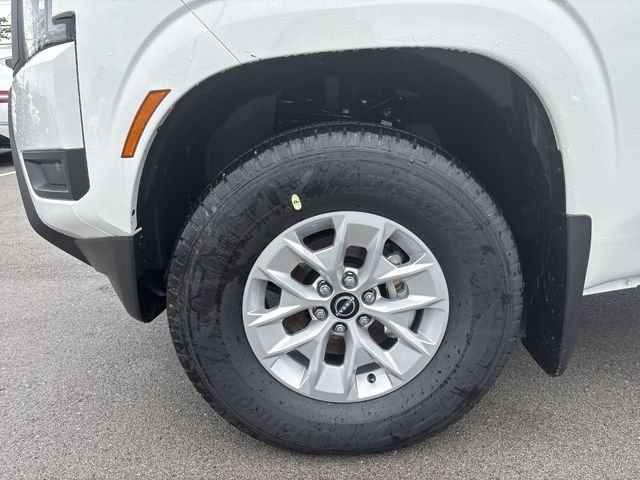 New 2026 Glacier White Nissan Crew Cab S image 10