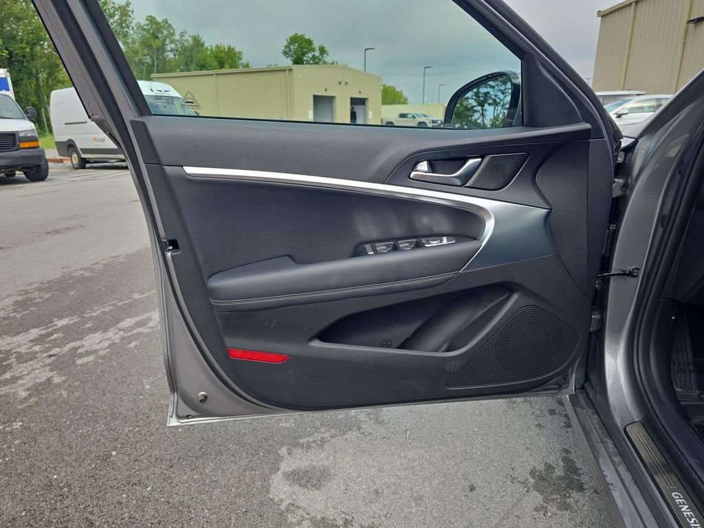 Used 2026 Silver Genesis 2.5T image 12