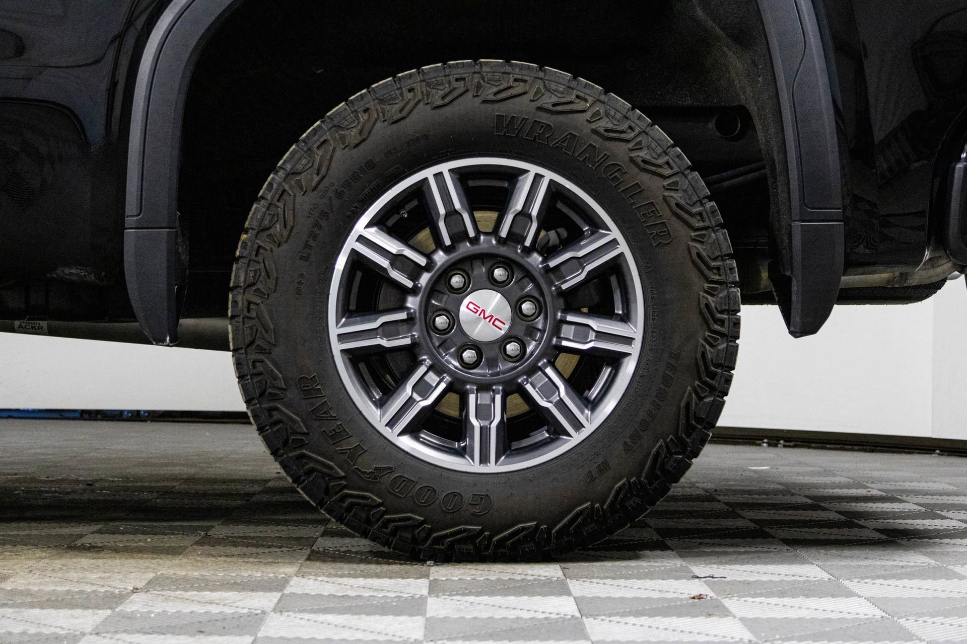 2024 GMC SIERRA - Image 40