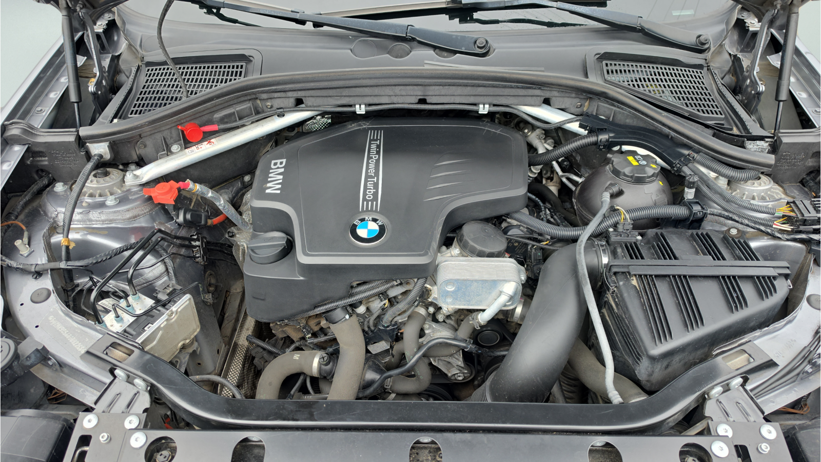 Used 2016 Gray BMW xDrive28i image 32