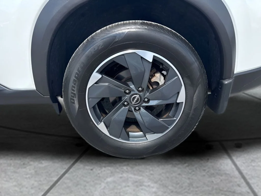 Used 2024 White Nissan SV image 33