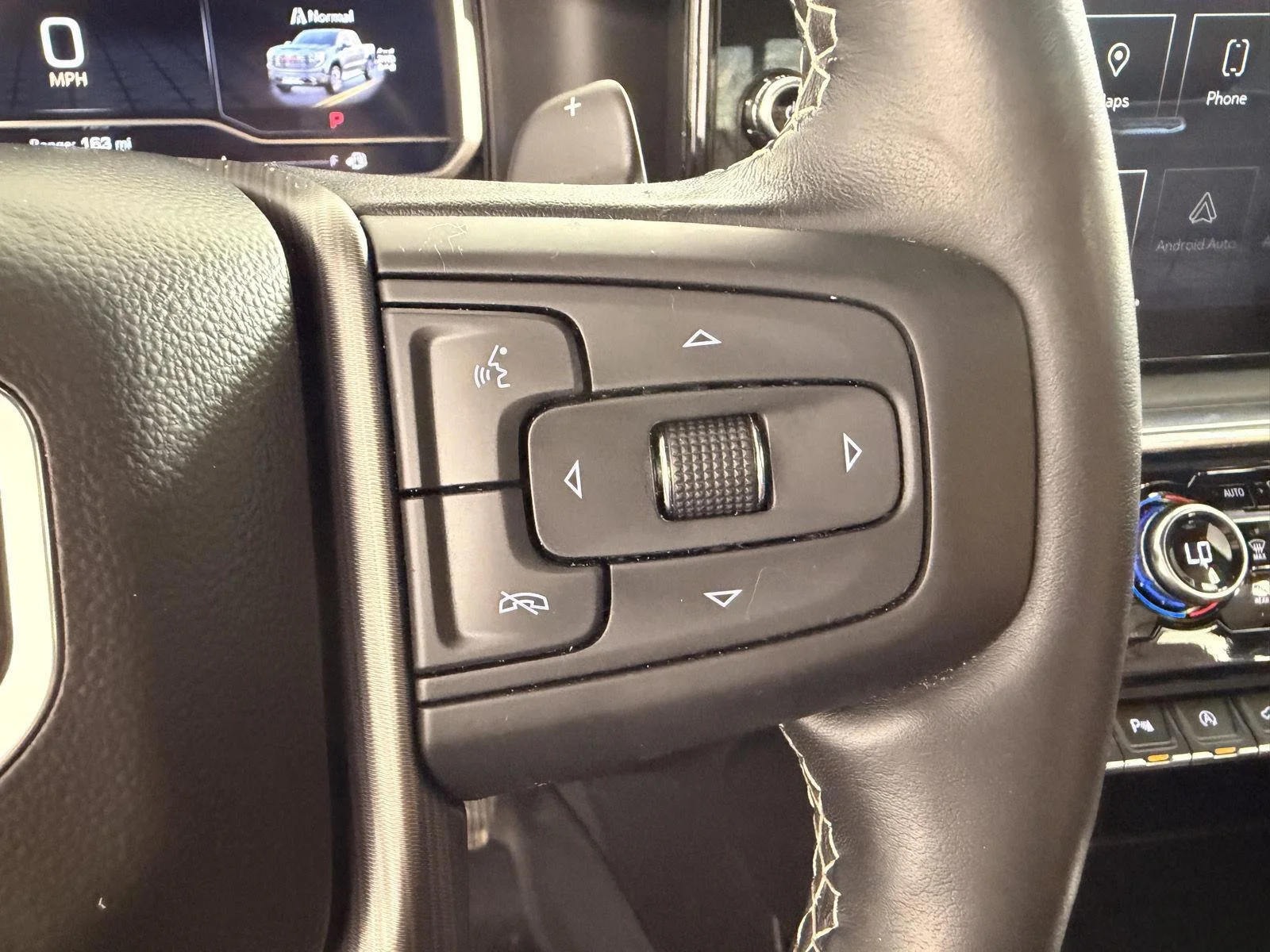 Used 2024 Onyx Black GMC Denali Ultimate image 27