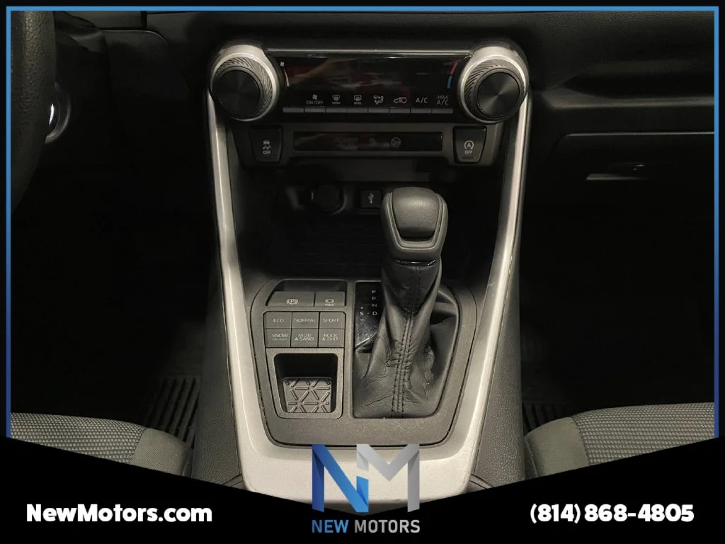 Used 2022 Magnetic Gray Metallic Toyota LE image 11