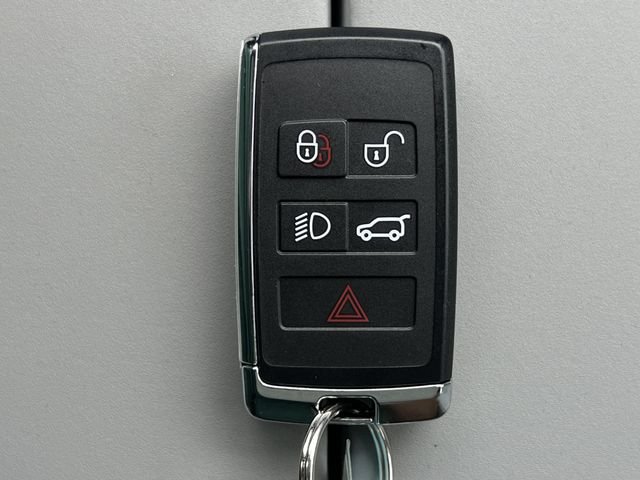 Used 2025 Fuji White Land Rover S image 26