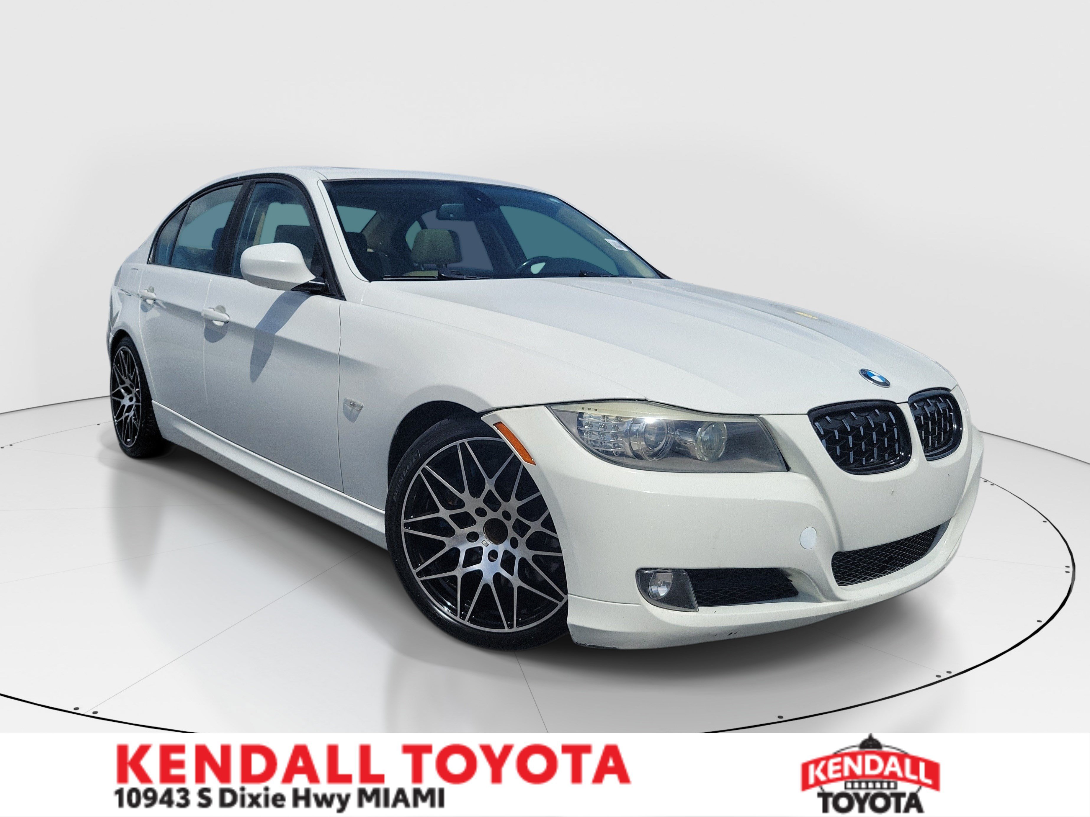 Used 2009 Alpine White BMW 335i image 1