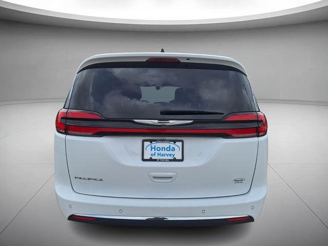 Used 2024 Bright White Clearcoat Chrysler Touring L image 4