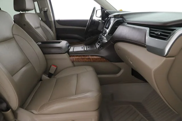 Used 2020 Beige Chevrolet Premier image 37