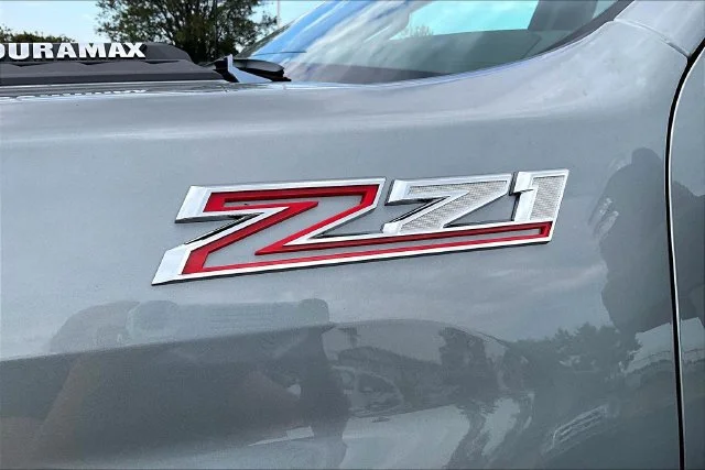 2026 Chevrolet Silverado 2500 HD LTZ - Photo 9