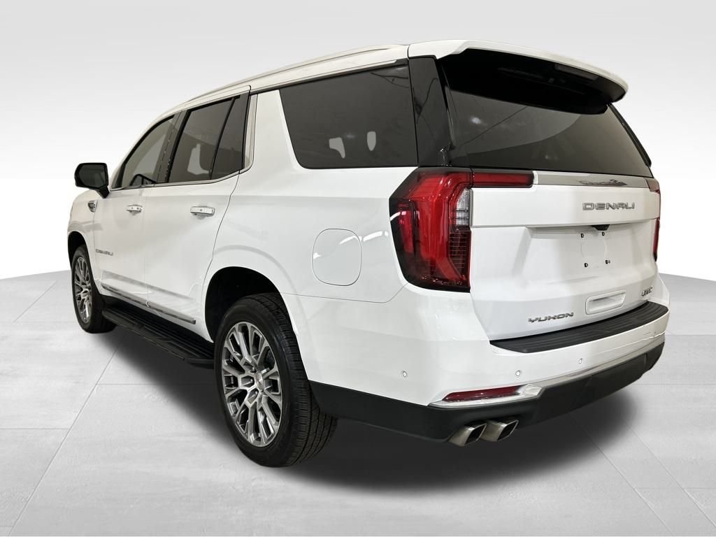 Used 2025 White GMC Denali image 3