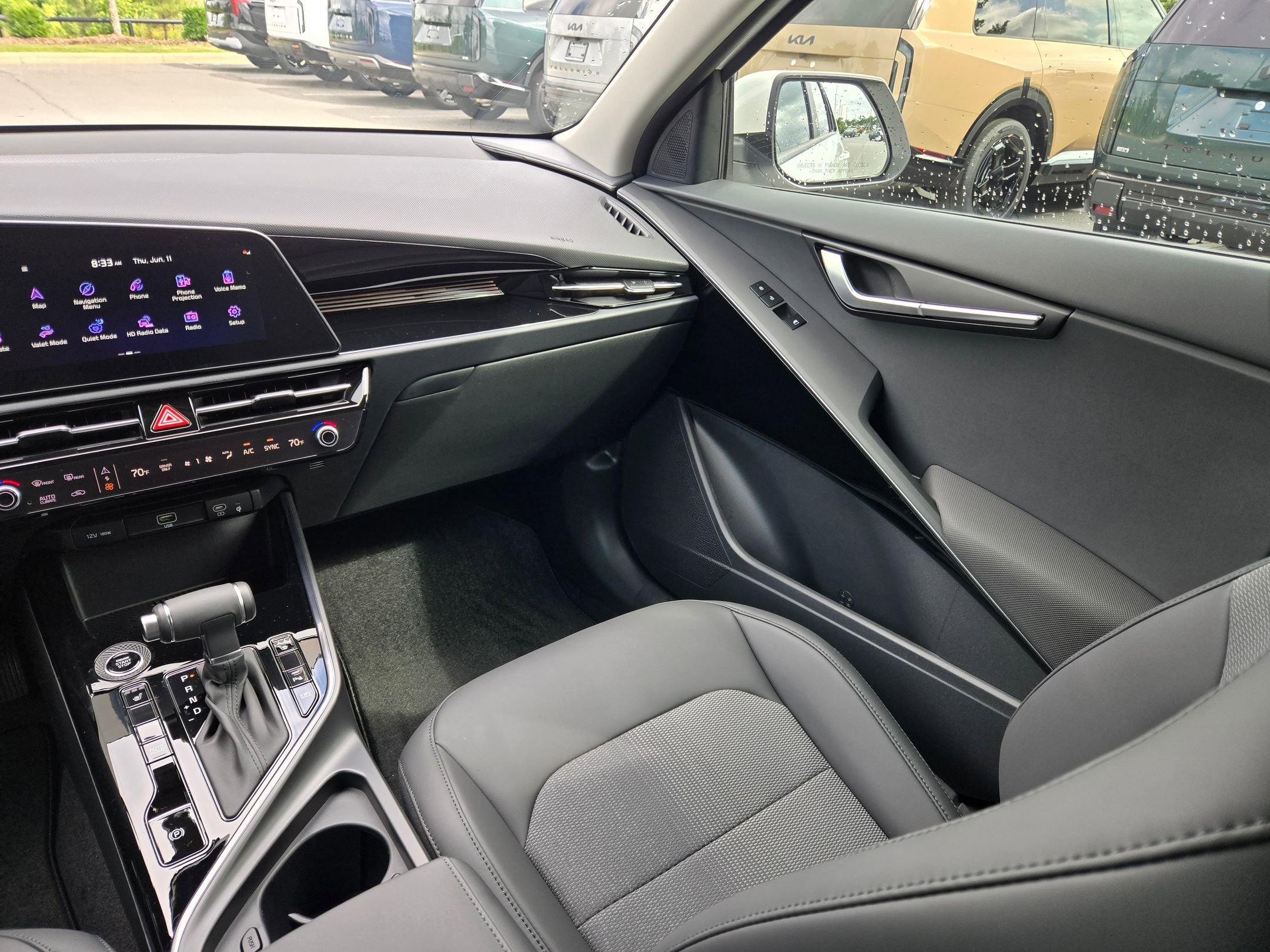 New 2026 Snow White Pearl Kia EX image 11